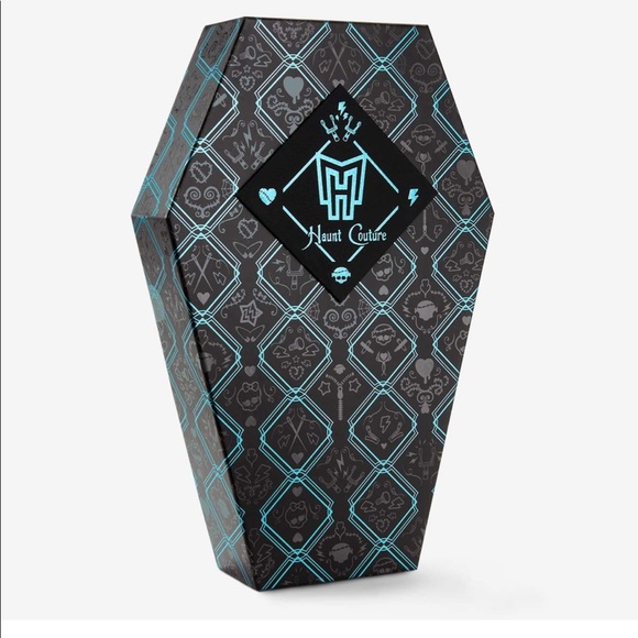 2022 Mattel Monster High Frankie Stein Couture Doll - Picture 5 of 6